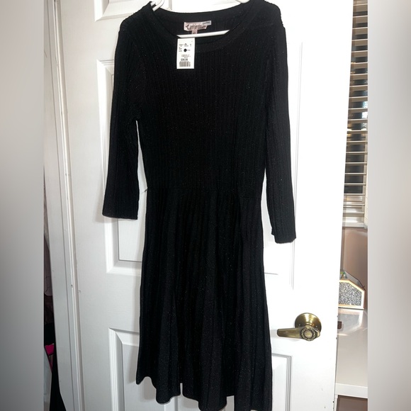 Nannette Dresses & Skirts - Nannette Black Long Sleeve Dress